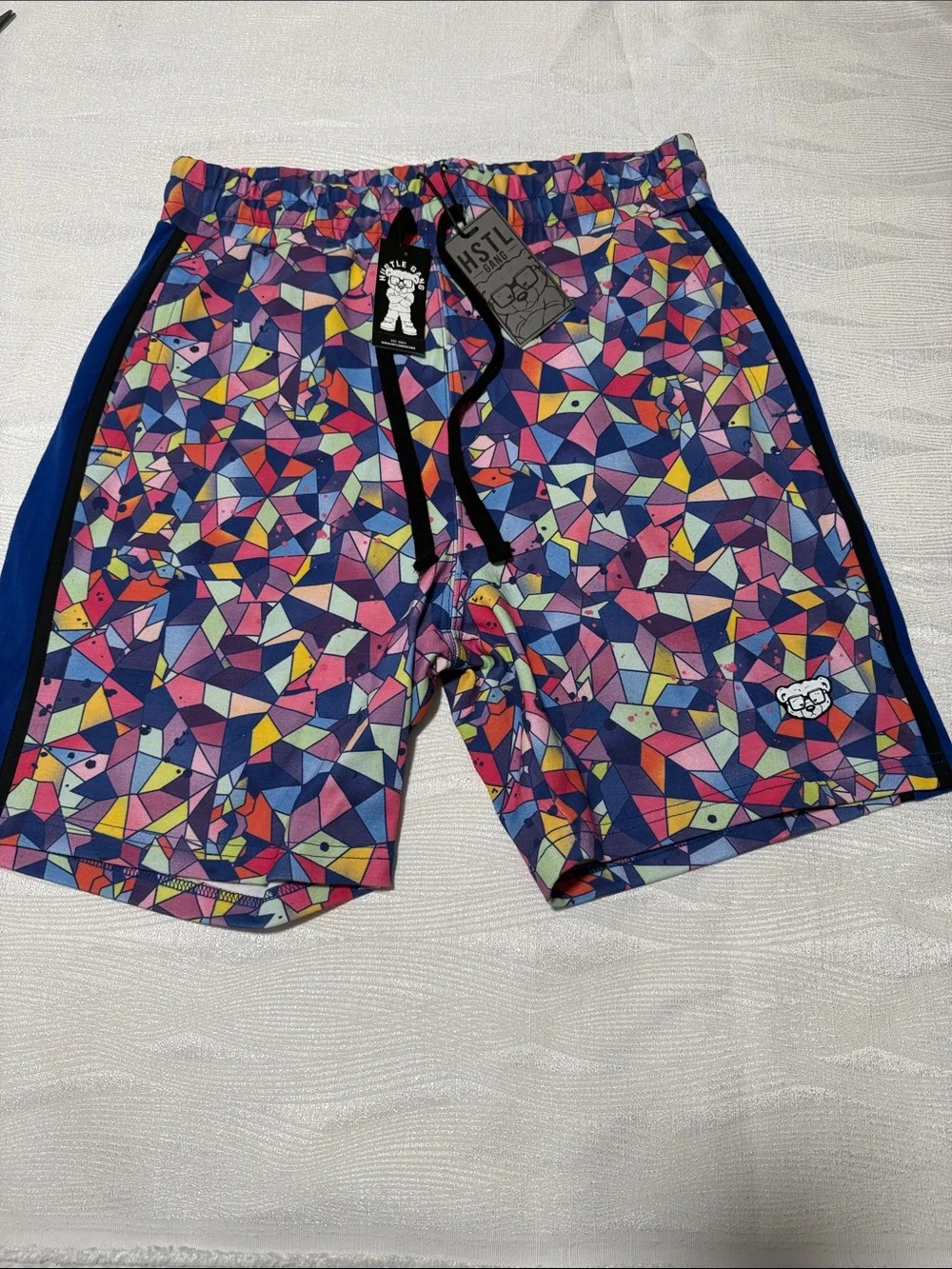 HUSTLE GANG Men Multicolor Mosaic Athletic Shorts with Blue Side Panels size L